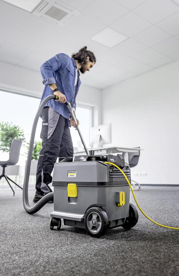 Dry vacuum cleaner T 10/1