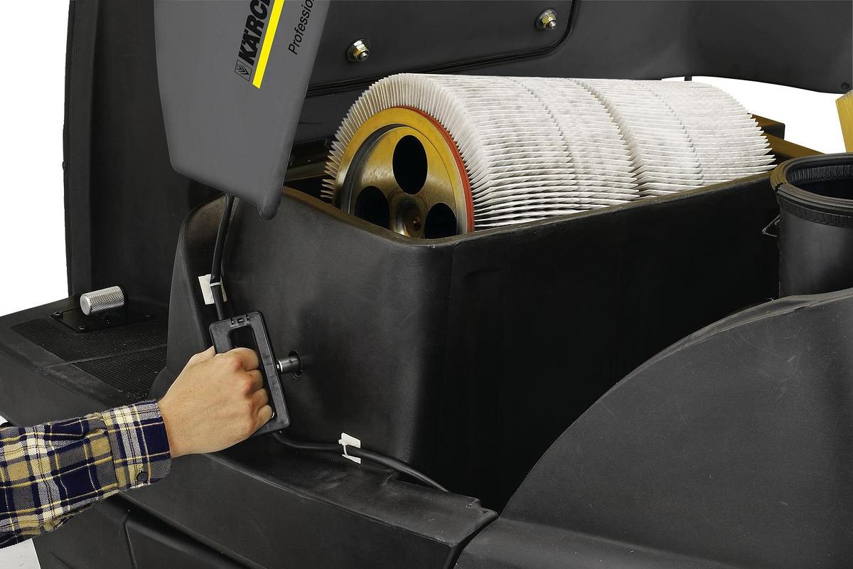 Vacuum sweeper KM 100/100 R Bp Pack