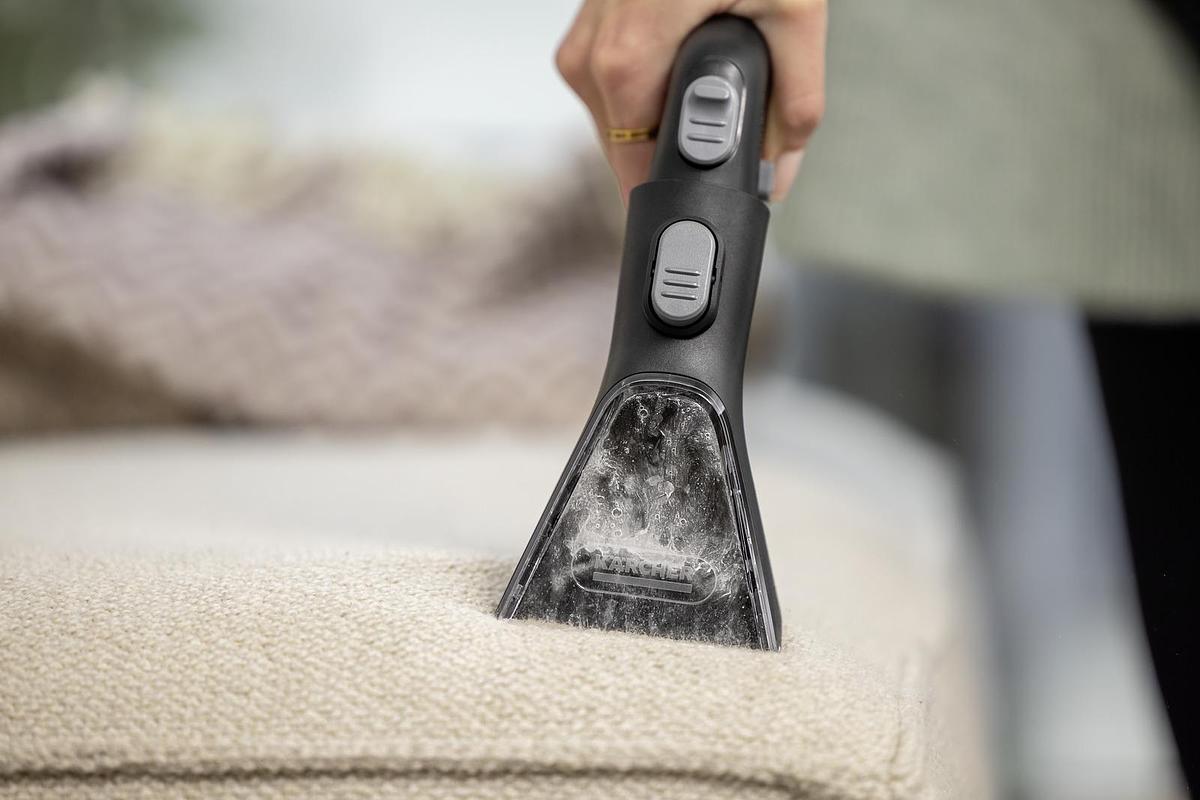 Spray extraction cleaner SE 4 Plus Special