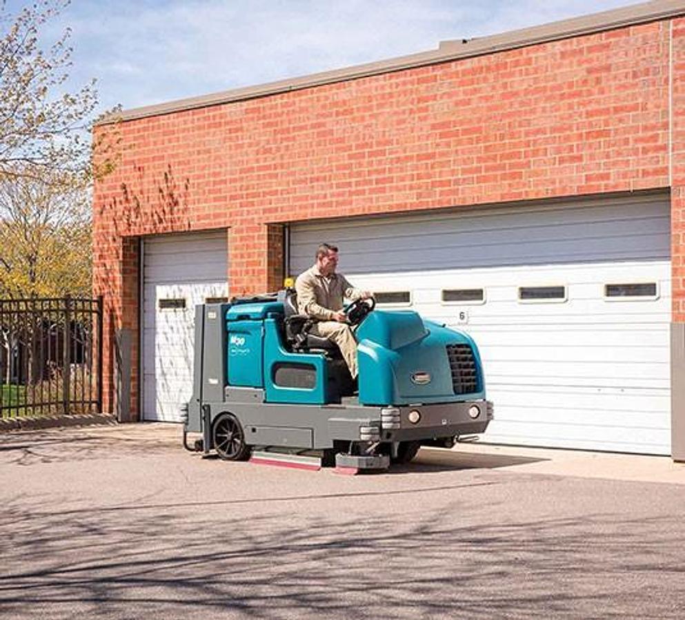 M30 Ride-On Sweeper-Scrubber