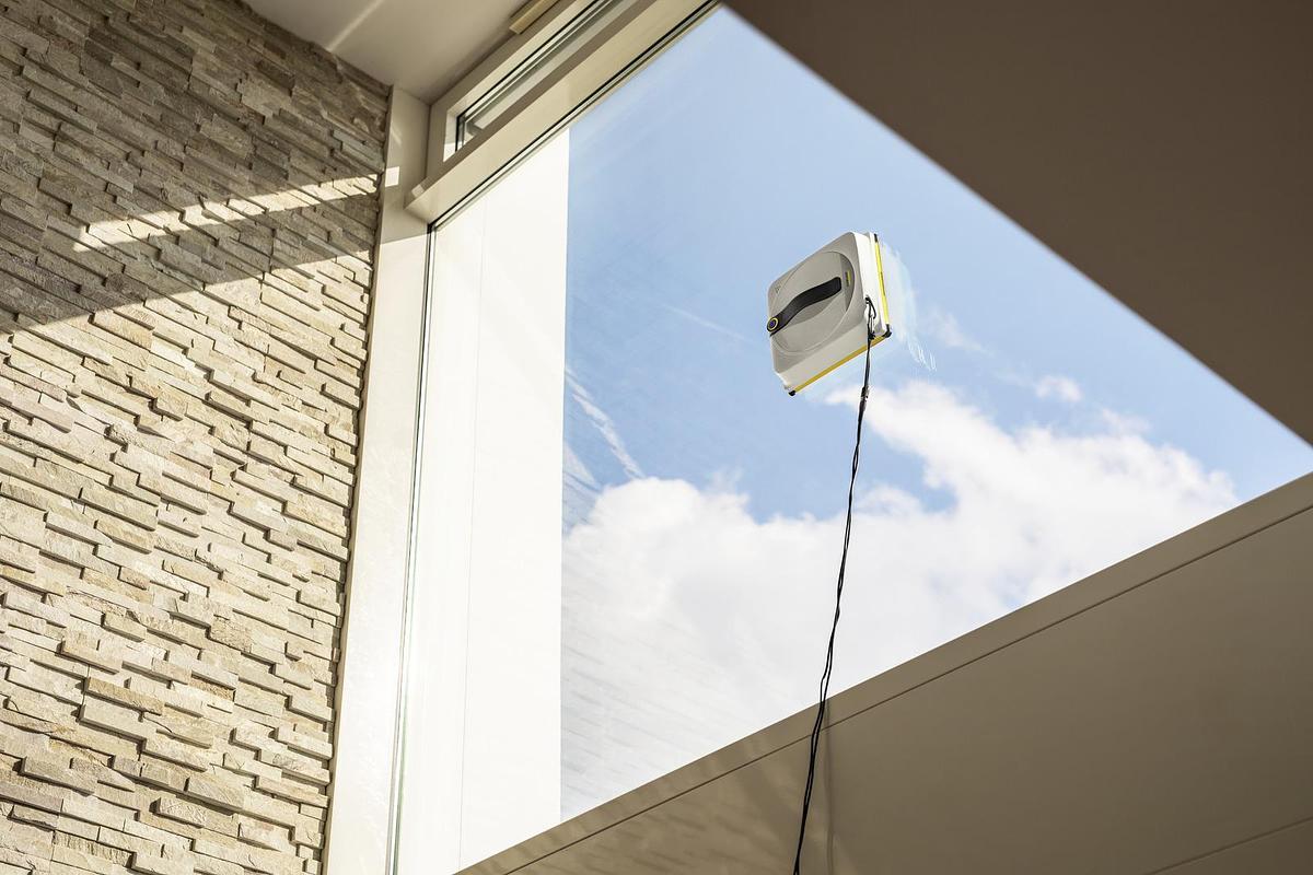 Window cleaning robot RCW 4 Extra