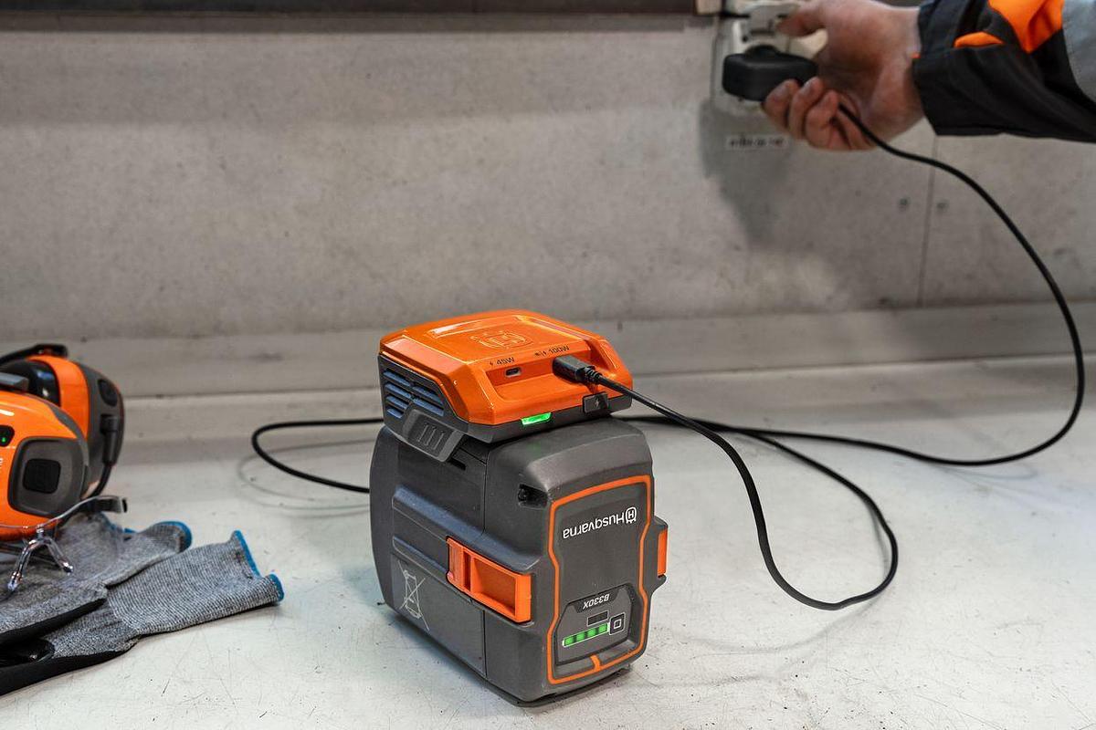 Husqvarna 40-USB150X