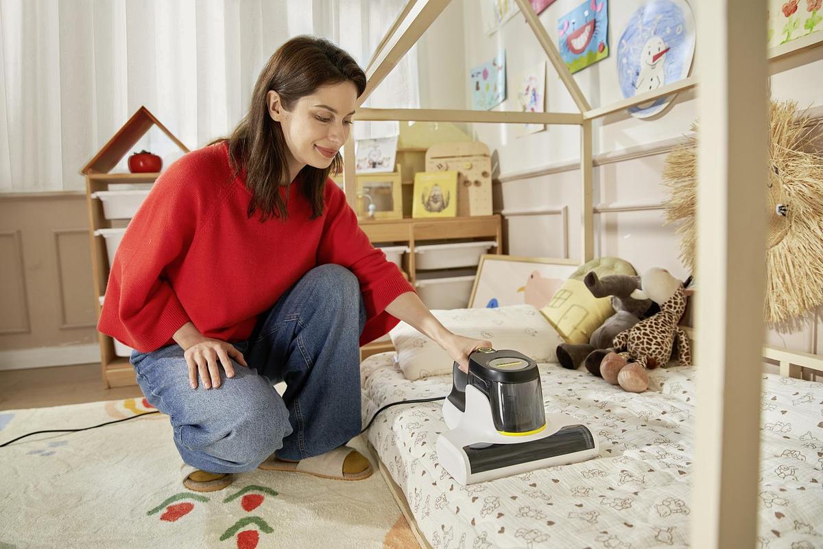 Mattress vacuum cleaner VCH 4 UVClean