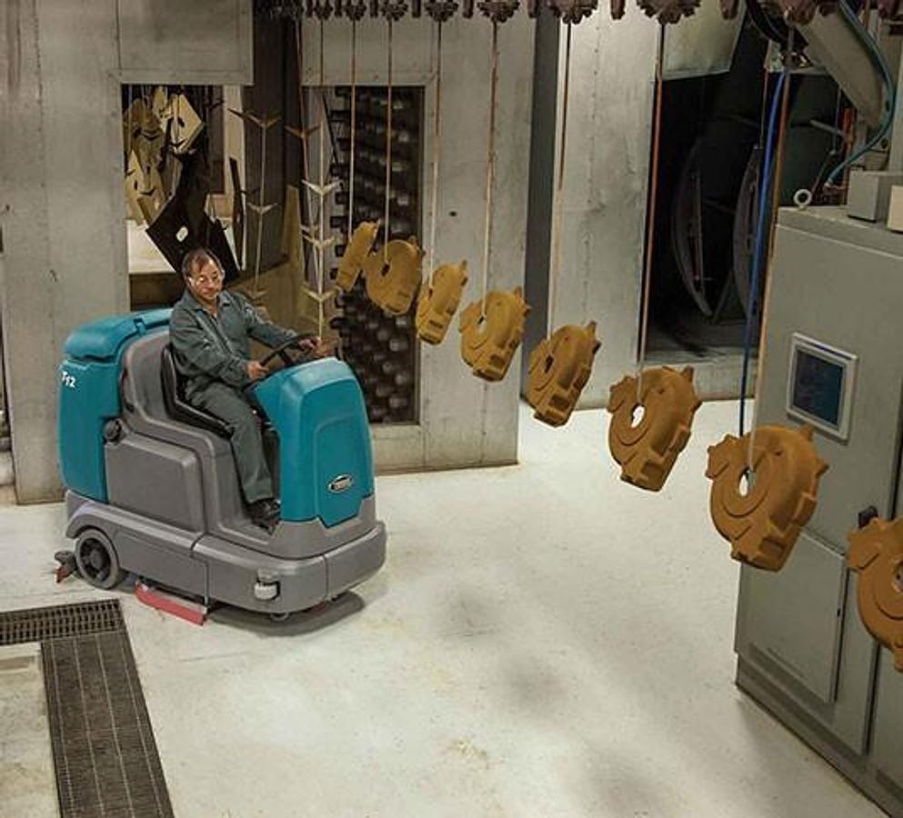 T12 Compact Battery Ride-On Floor Scrubber