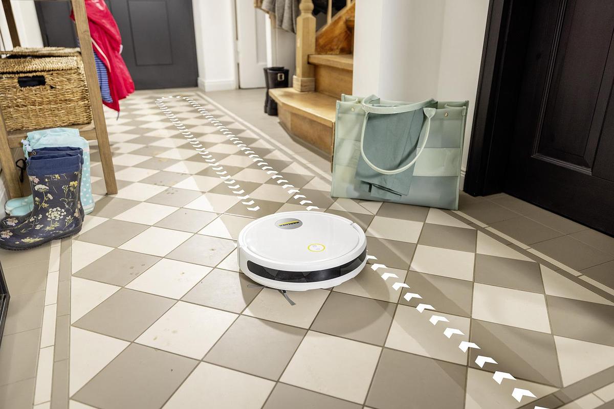 Robot vacuum cleaner with wiping function RCV 2