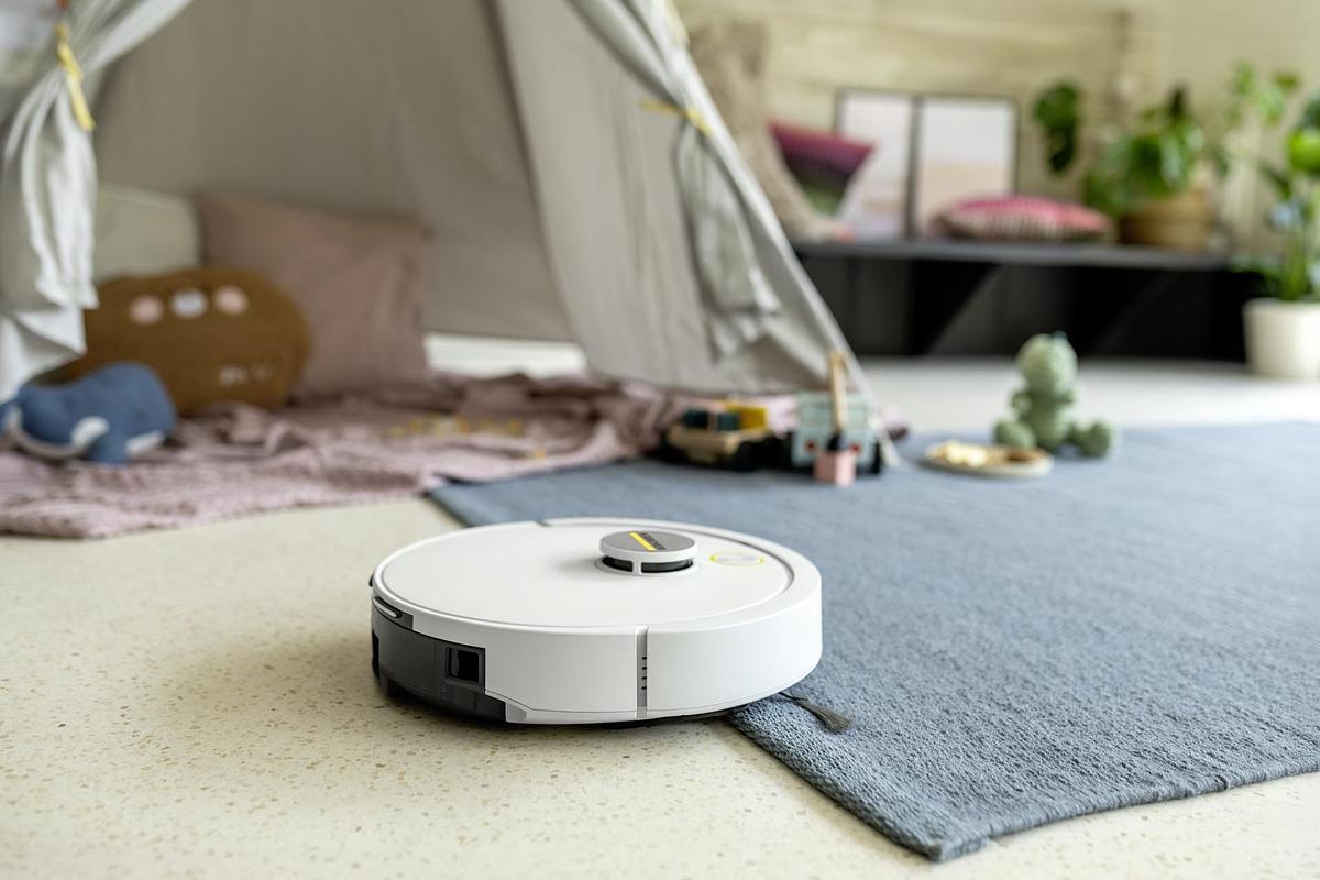 Robot vacuum cleaner with wiping function RVC 3 Comfort
