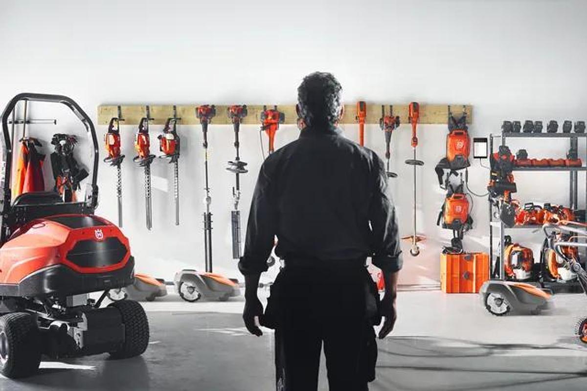 4 Gallon Battery Backpack Sprayer