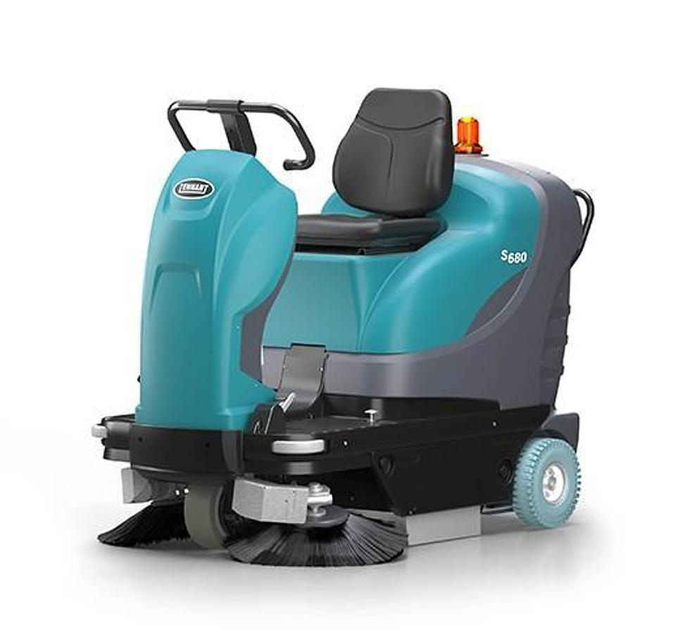 S680 Compact Battery Ride-On Sweeper