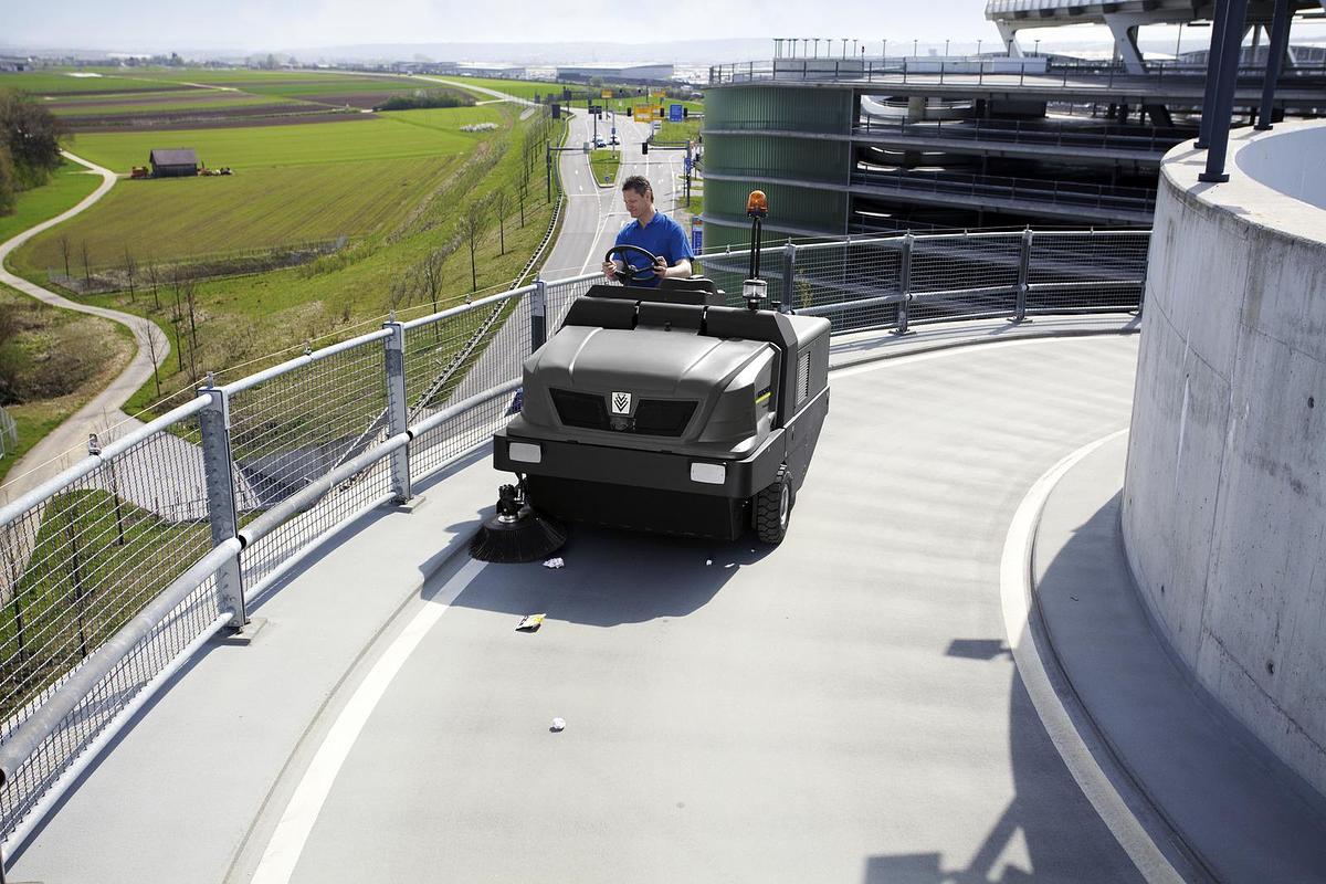 Vacuum sweeper KM 150/500 R D