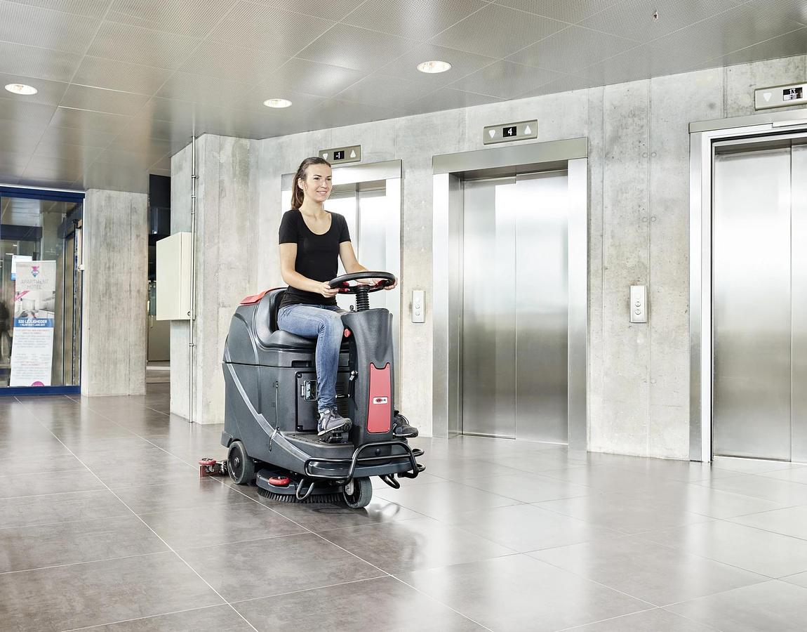 AS530R-US RIDE ON SCRUBBER 21INCH 24V