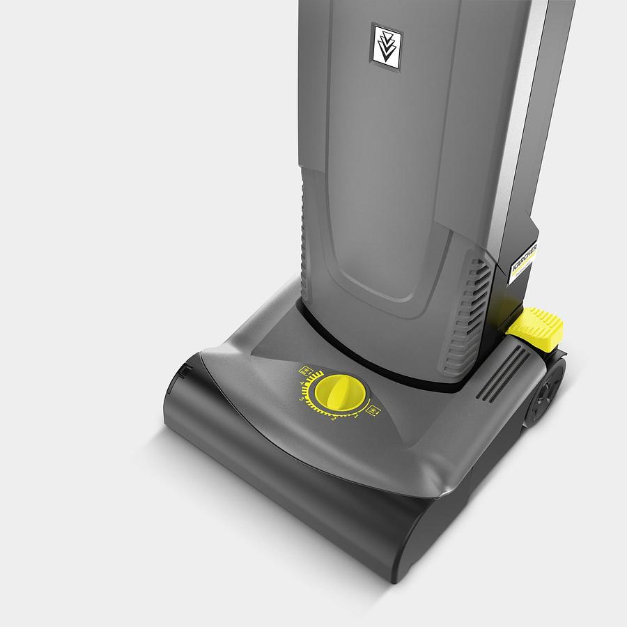 Upright brush-type vacuum cleaner CV 30/1
