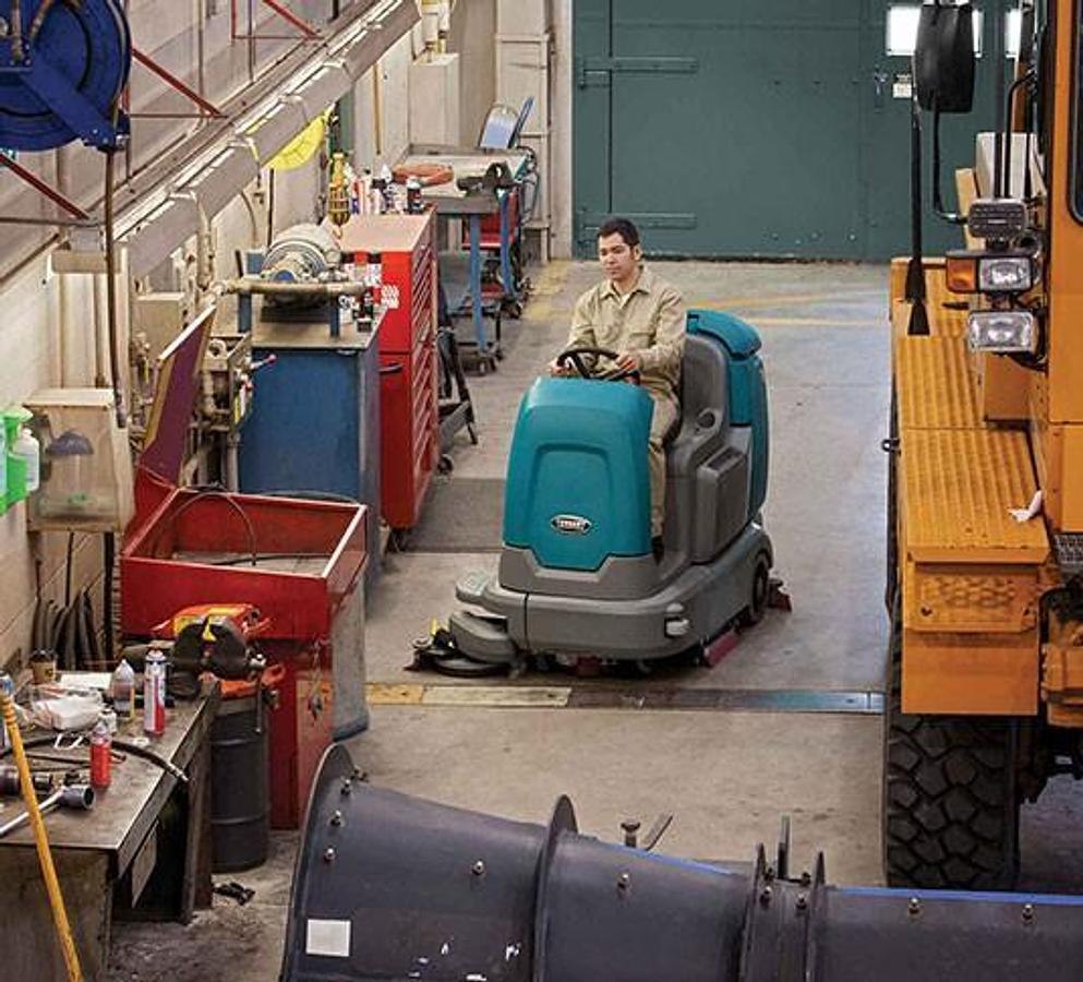 T12 Compact Battery Ride-On Floor Scrubber