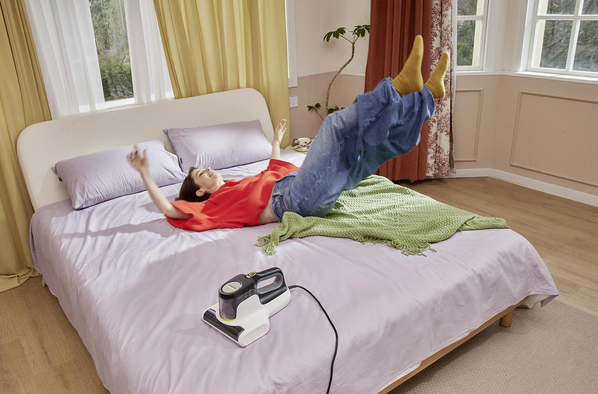 Mattress vacuum cleaner VCH 4 UVClean