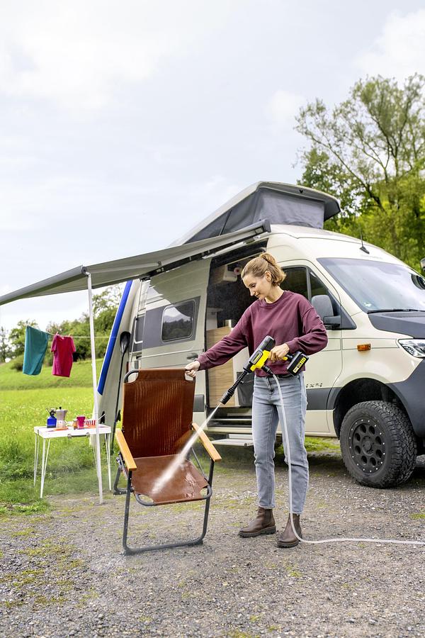 Mobile Outdoor Cleaner OC 7-18 Handheld
