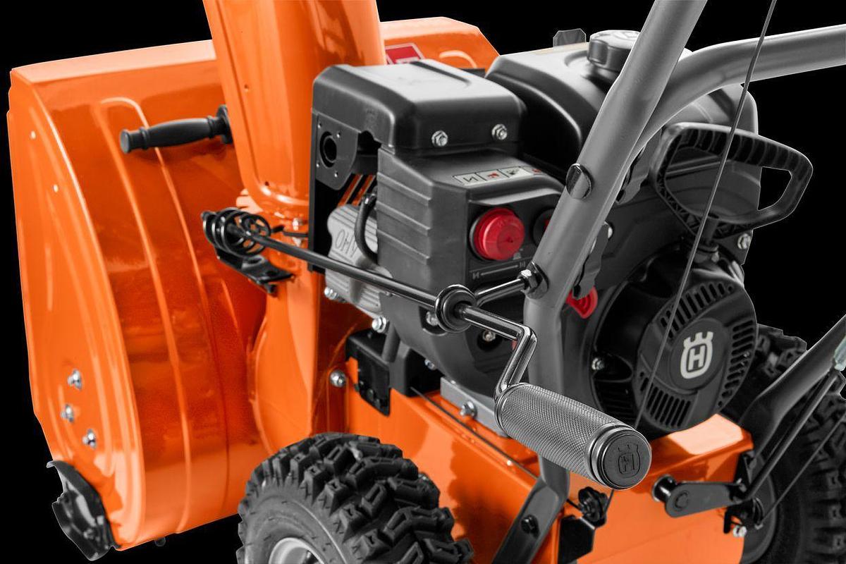 Husqvarna ST124 Snow Blower
