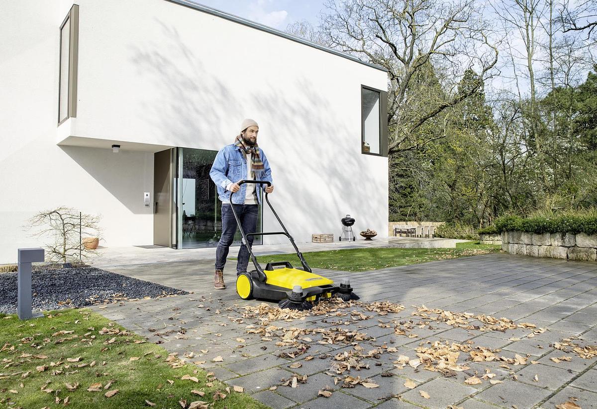 Push sweeper S 6 Twin