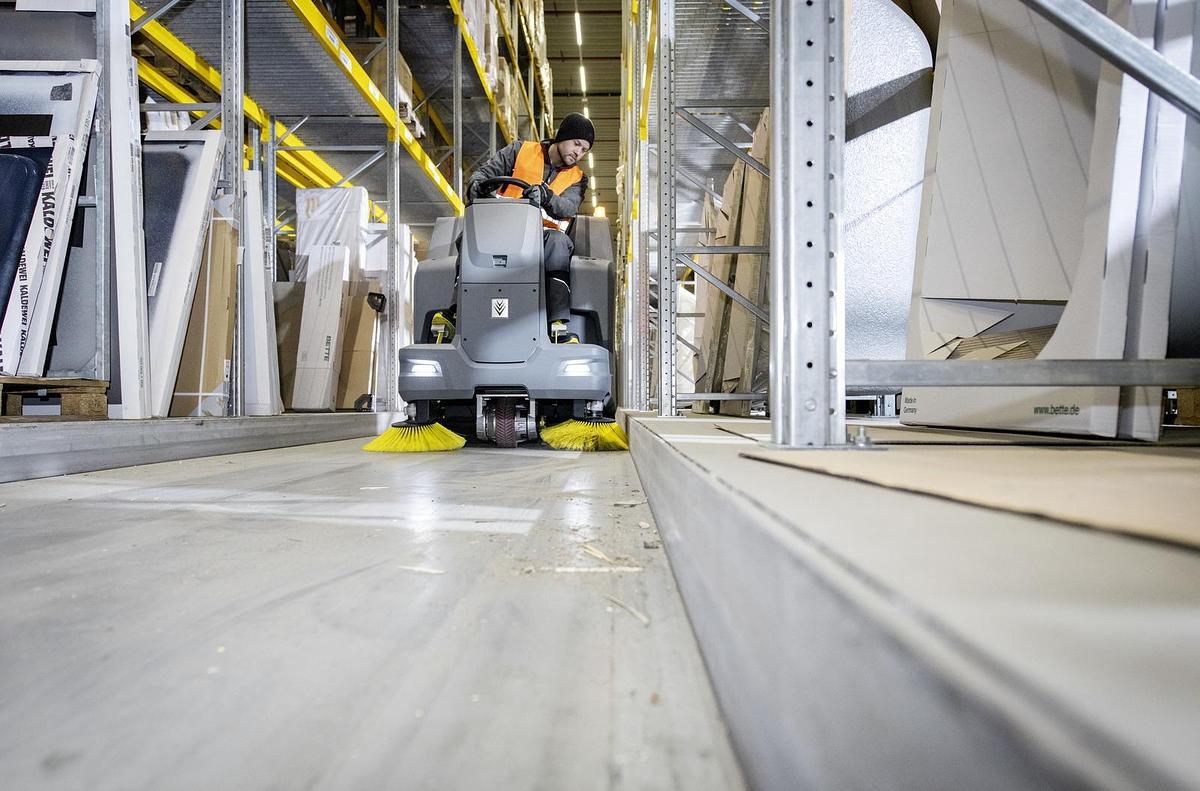 Vacuum sweeper KM 100/120 R Bp Pack 2SB