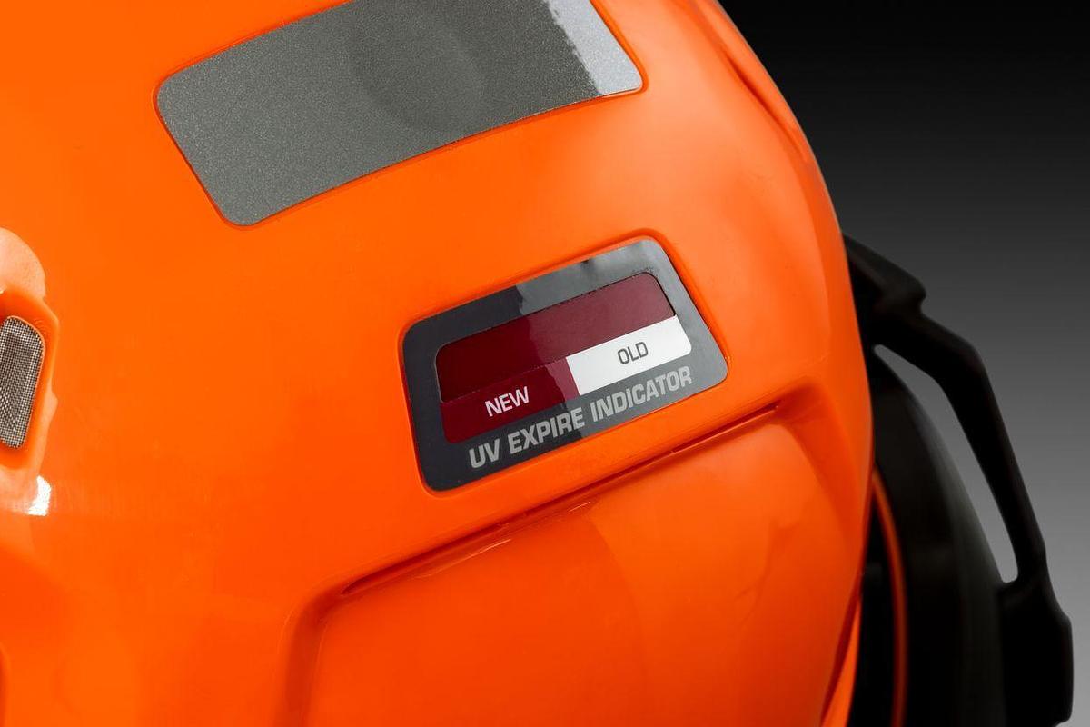 Husqvarna forest helmet, Technical