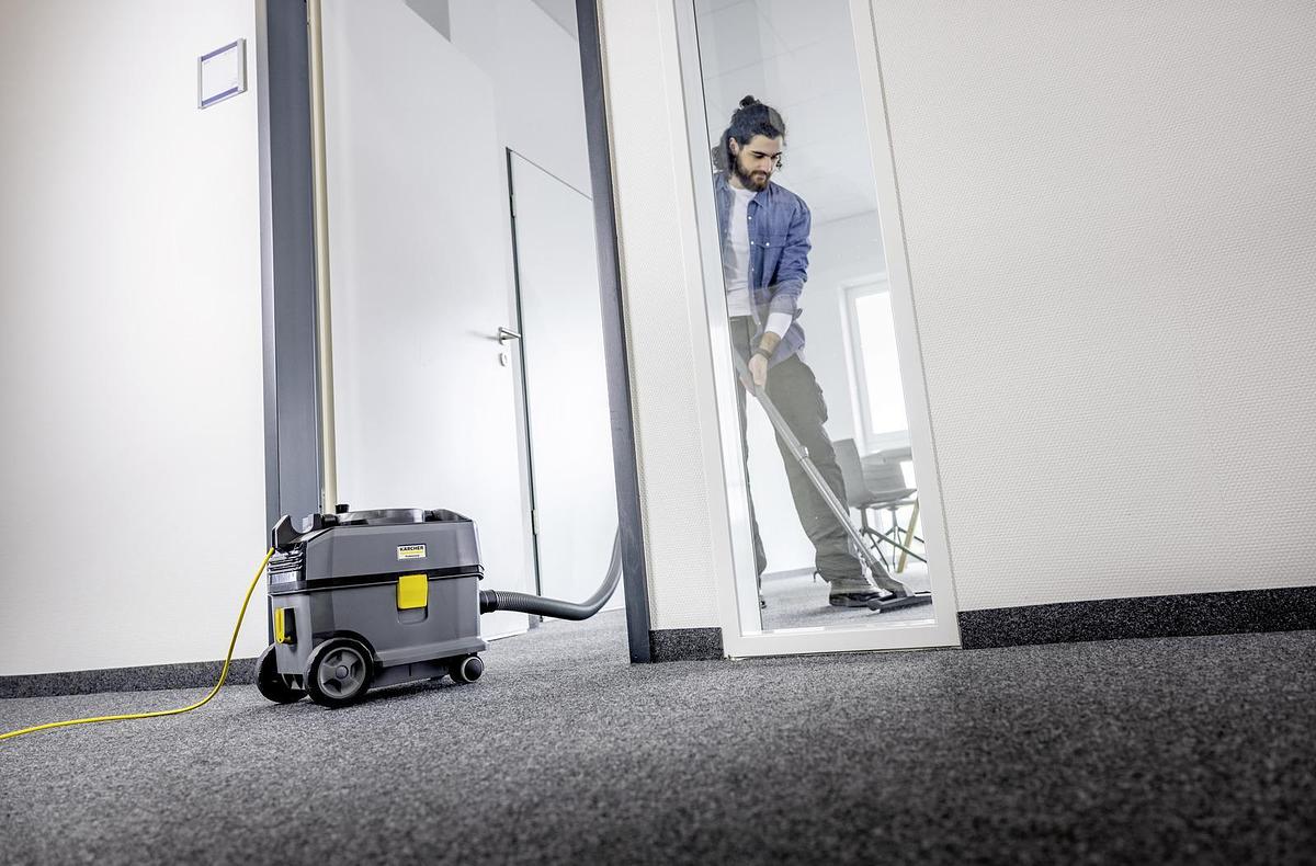 Dry vacuum cleaner T 10/1 Adv