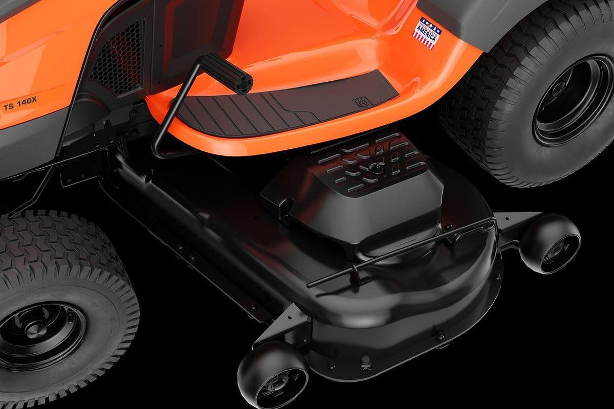 Husqvarna TS 140X 42"