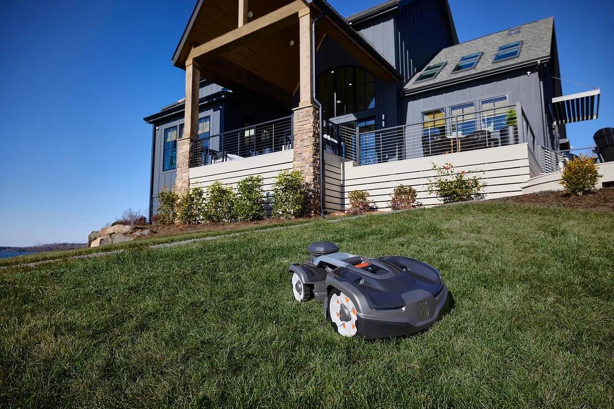Automower® 435 iQ AWD