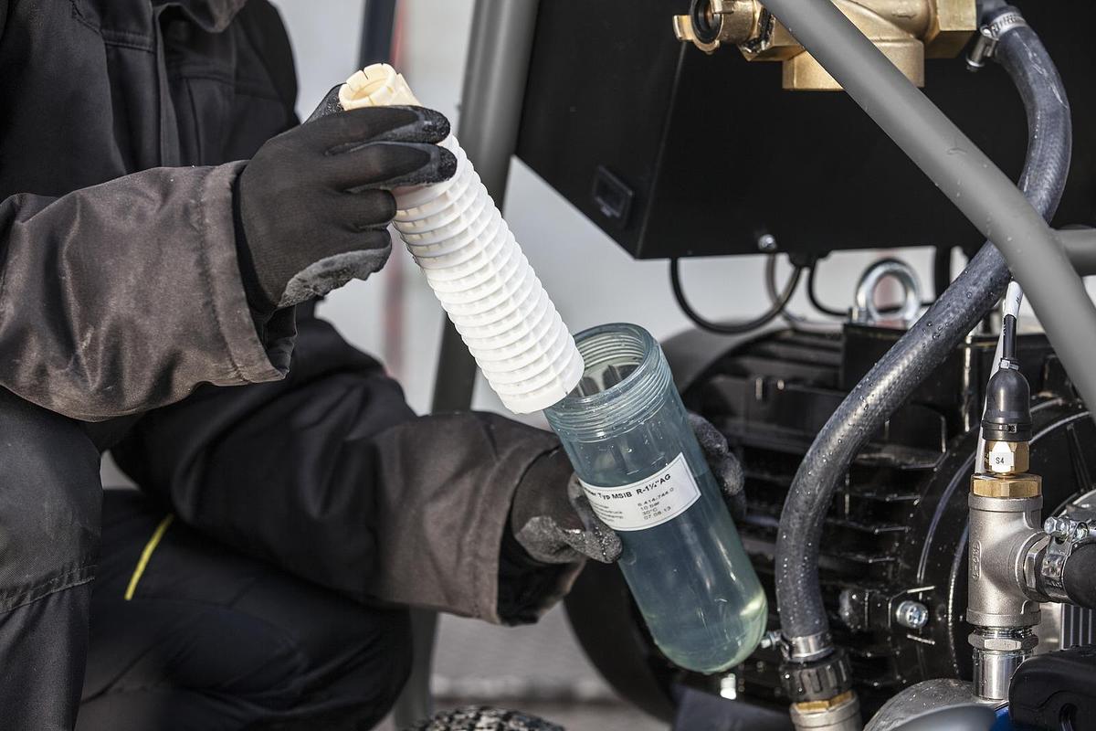 Ultra-high-pressure cleaner HD 9/50 Ge Cage