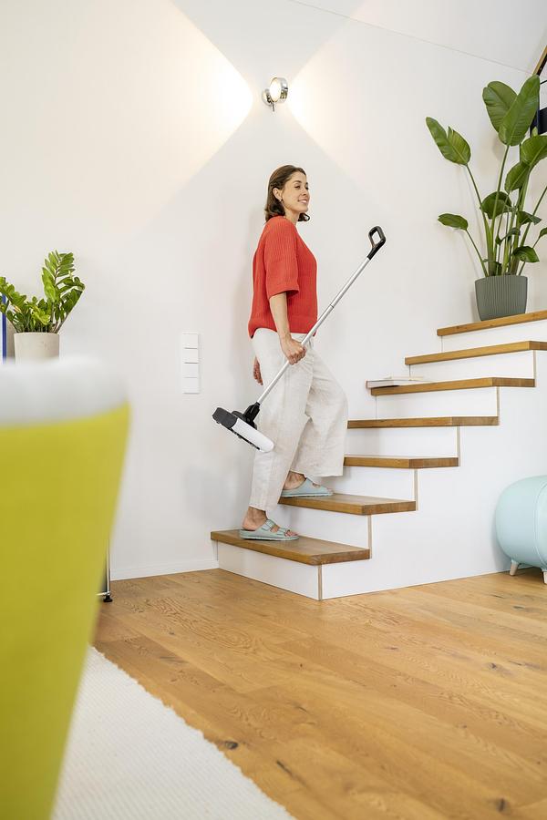 Cordless electric broom KB 5 Advanced