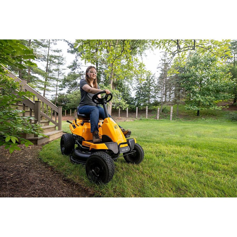 CC30 Riding Lawn MowerCC30 Riding Lawn Mower