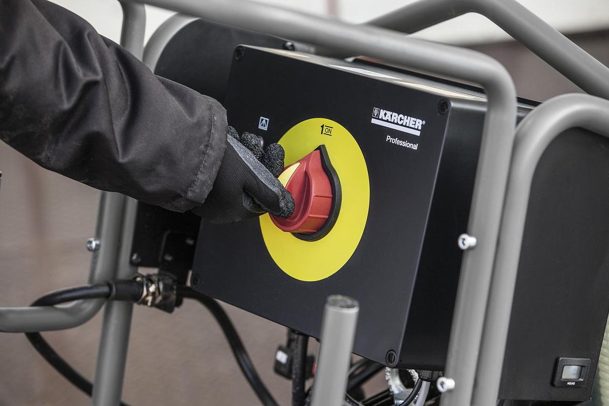 Ultra-high-pressure cleaner HD 9/50 Ge Cage