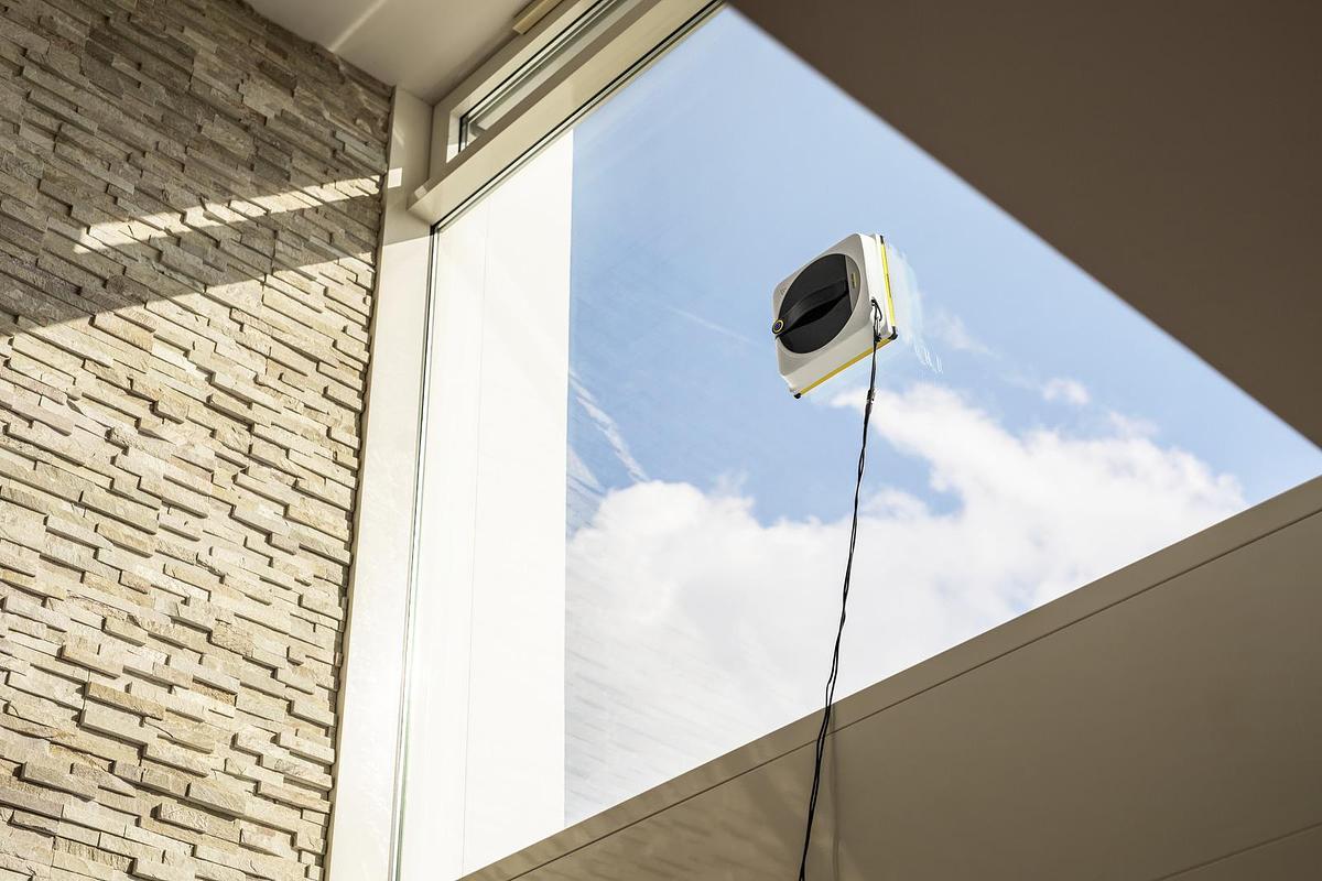 Window cleaning robot RCW 4 Extra+