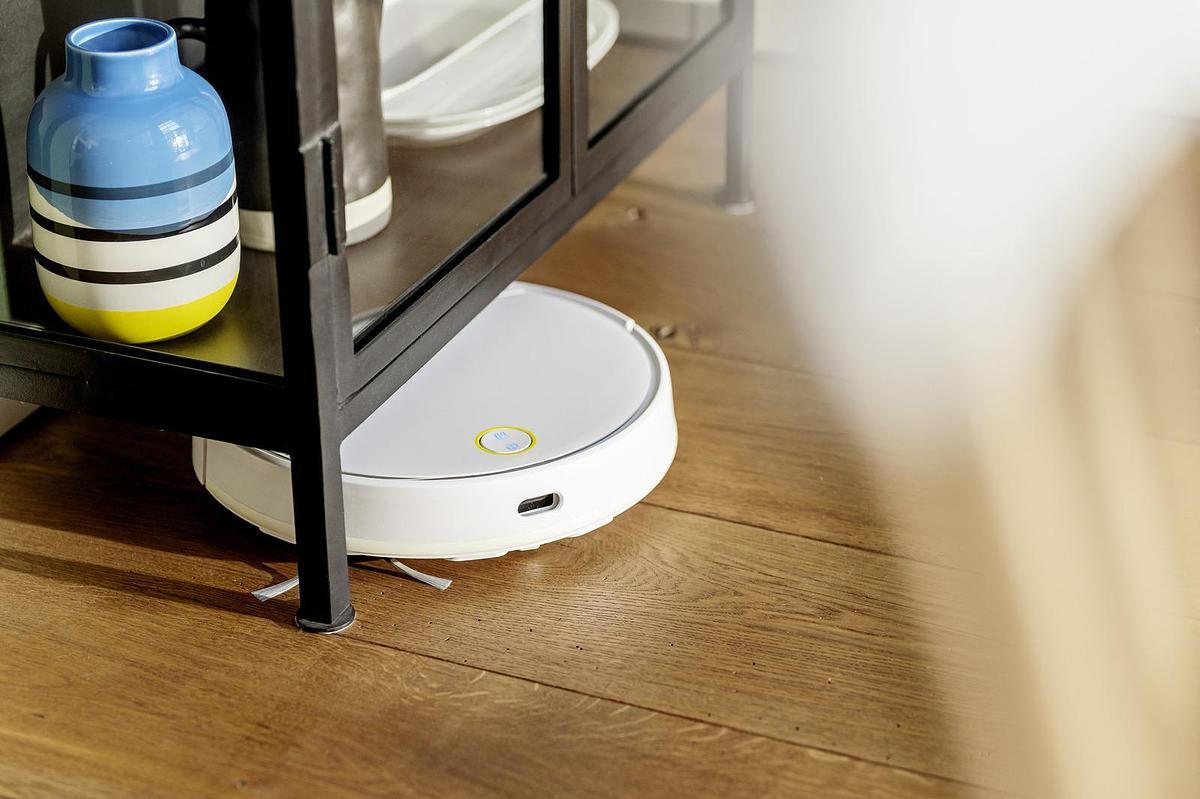 Robot vacuum cleaner with wiping function RCV 3