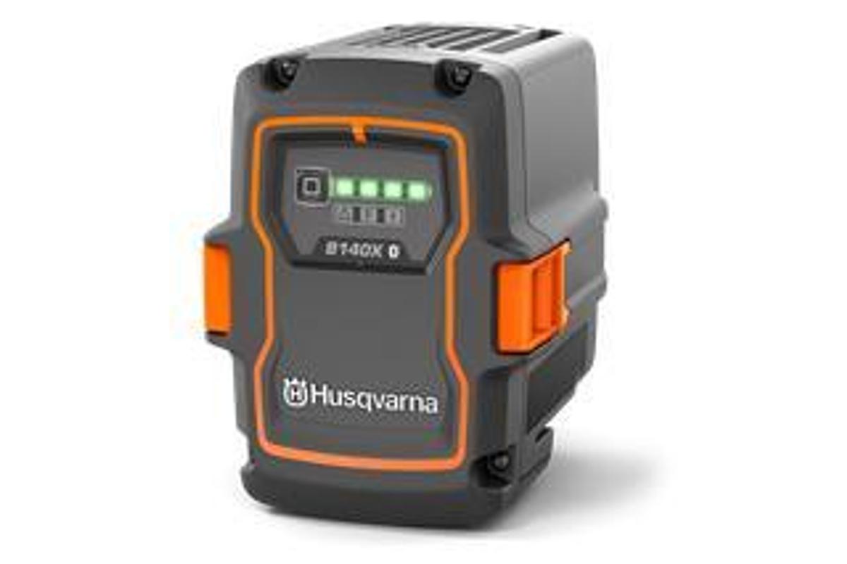 Husqvarna Weed Eater® 320iL (tool only)