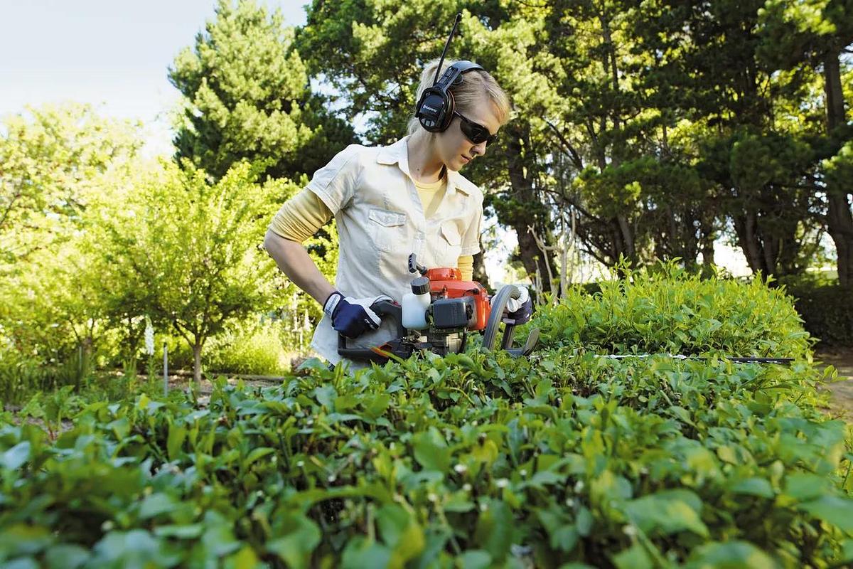 HUSQVARNA 122HD60