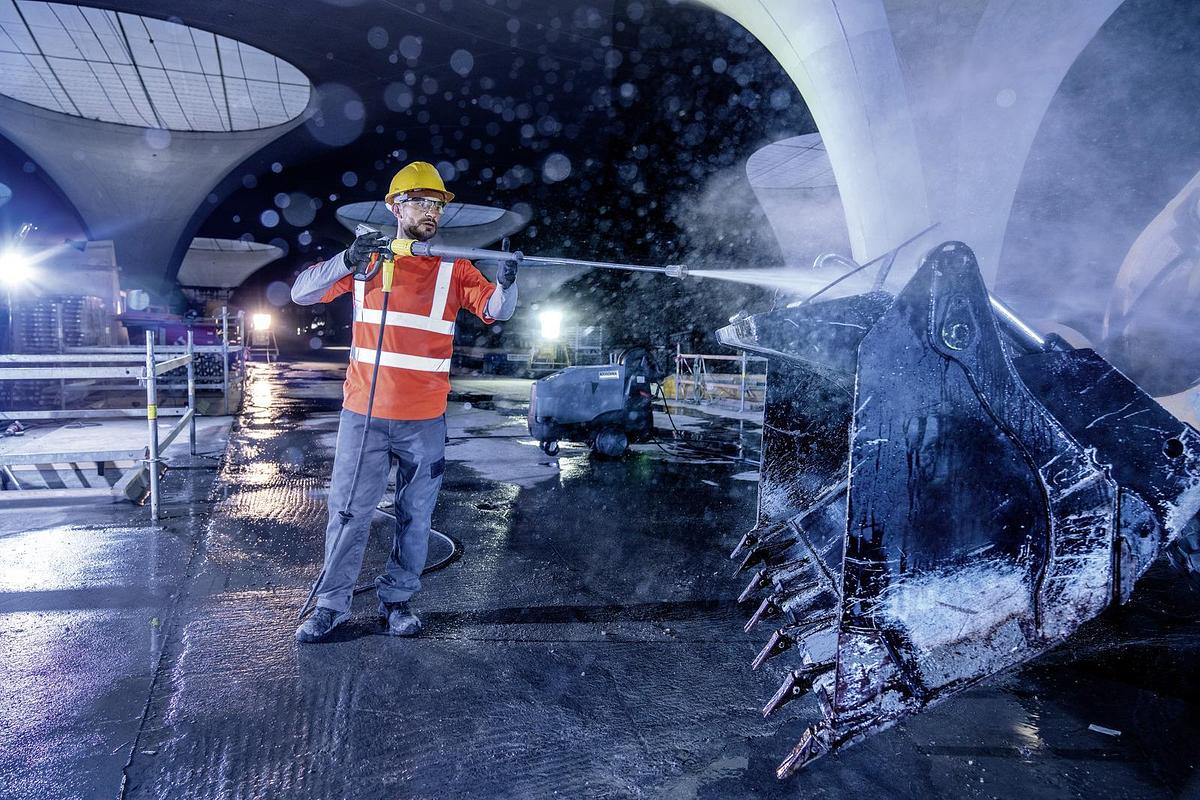 High-pressure cleaner HDS 9/20-4 M