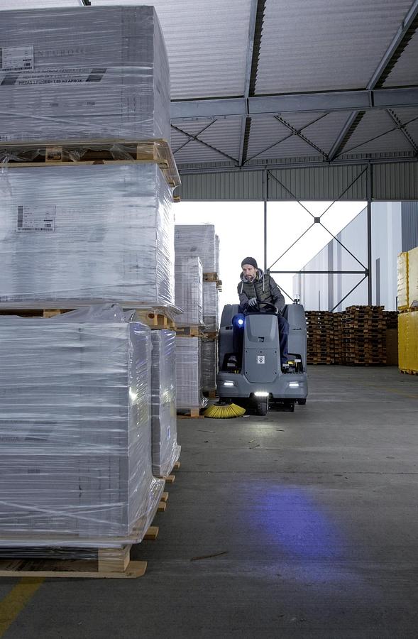 Vacuum sweeper KM 100/120 R G 2SB