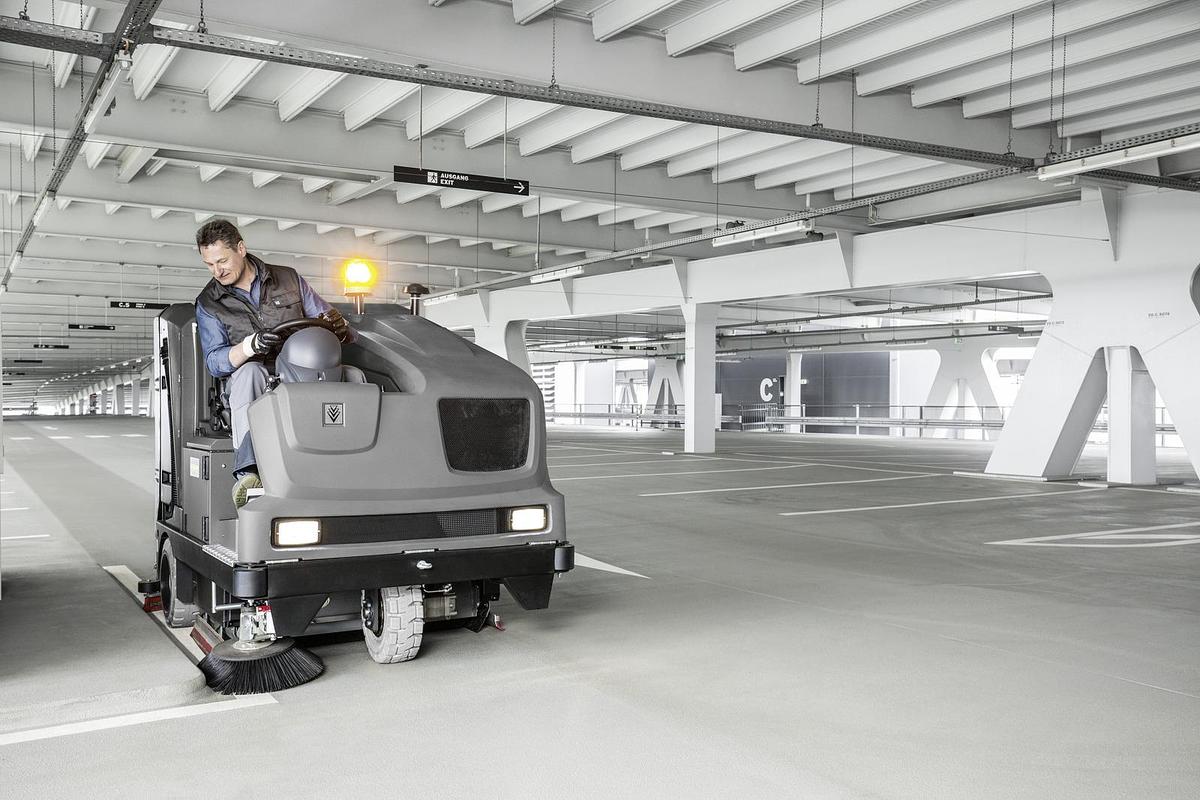Scrubber dryer B 300 R I LPG + SSD right