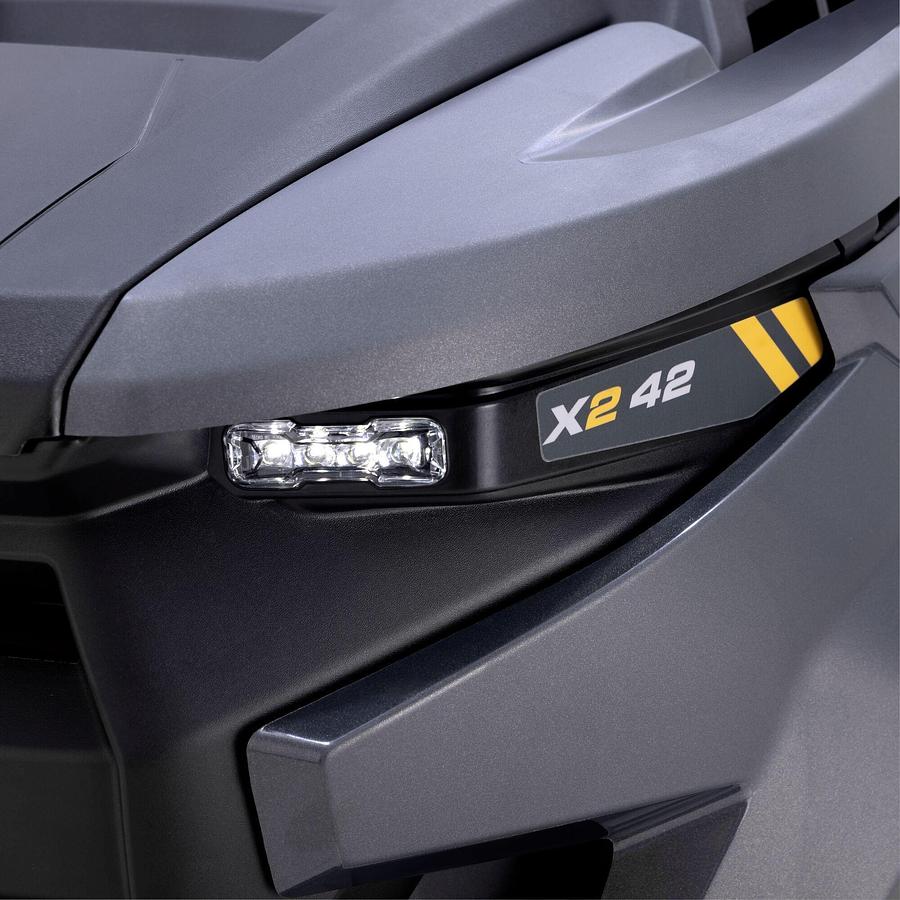 Enduro Series™ X2™ 42 Riding Lawn MowerEnduro Series™ X2™ 42 Riding Lawn Mower