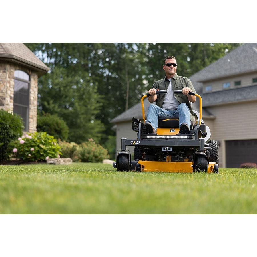 Zero Turn Lawn Mowers