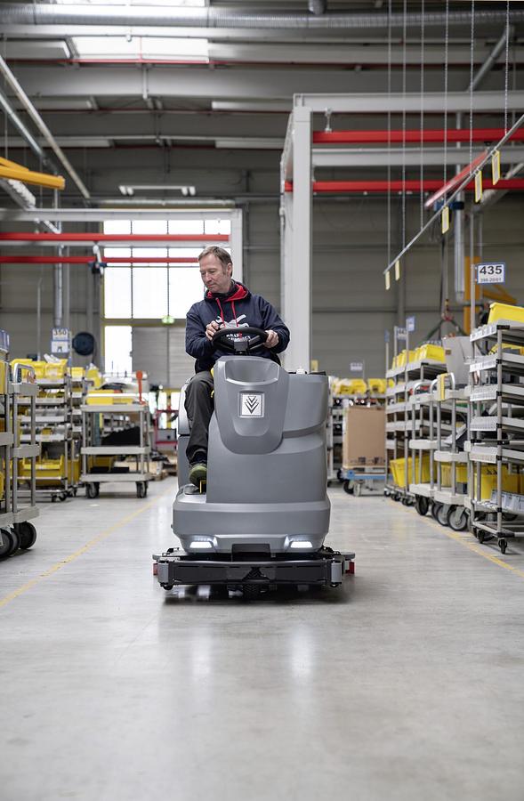 Scrubber dryer B 220 R Bp Pack DOSE+240 Ah Wet+Rins+D90