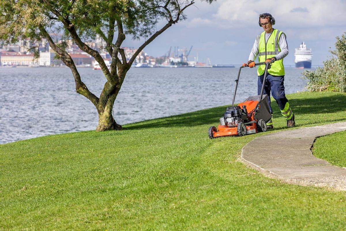 Husqvarna W520