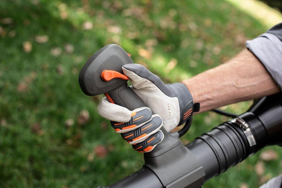 Husqvarna 150BT