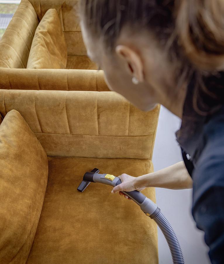 battery-powered vacuum cleaner T 10/1 Bp Adv HEPA