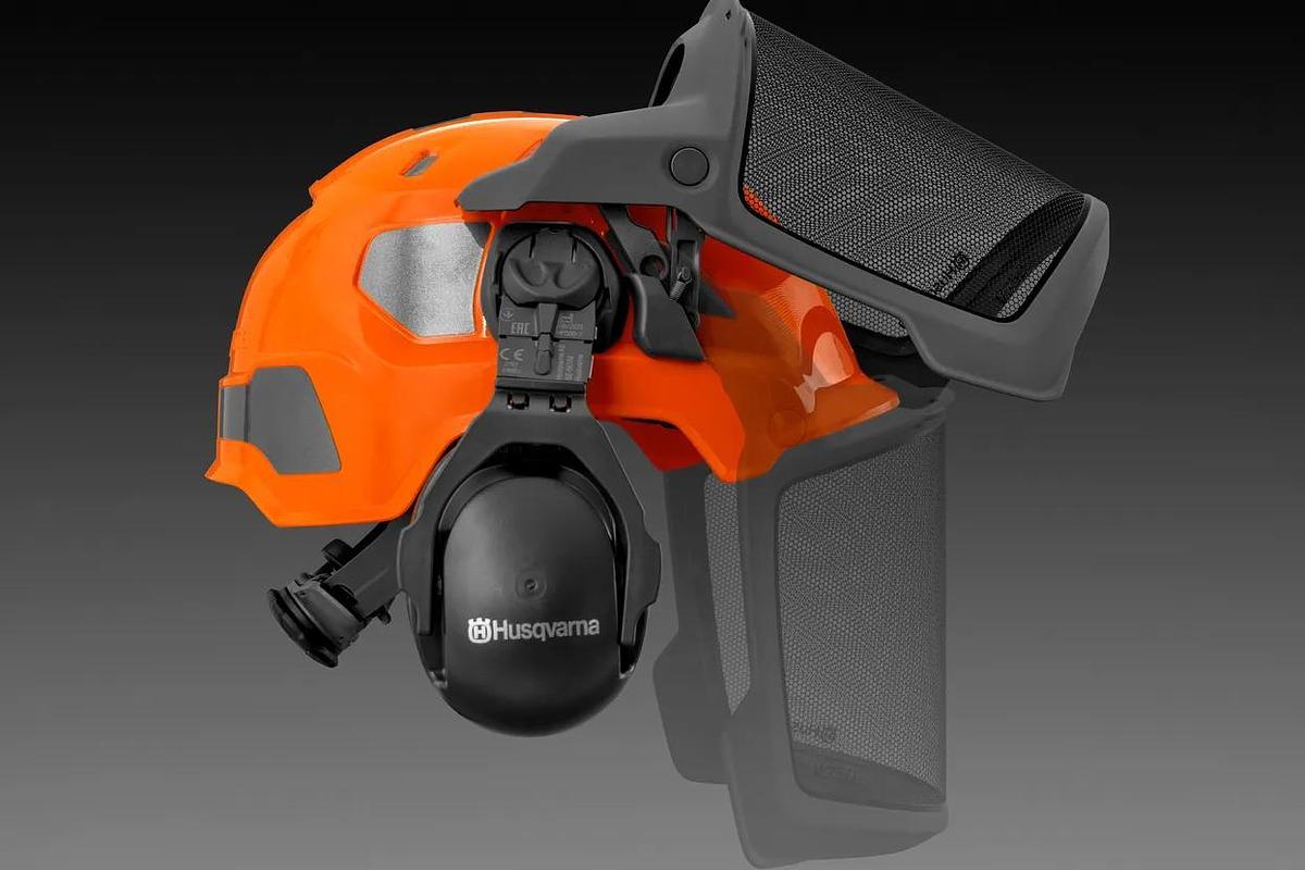 Husqvarna forest helmet, Technical