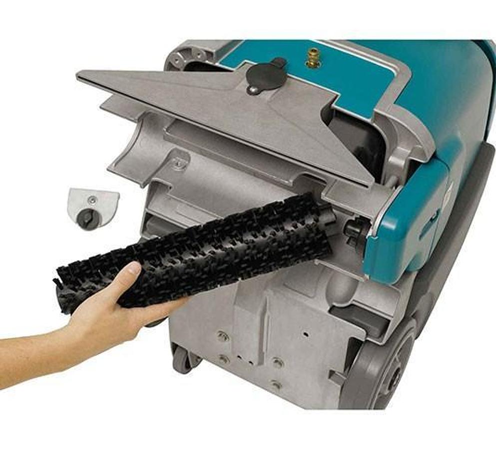 E5 Compact Low-Profile Carpet Extractor