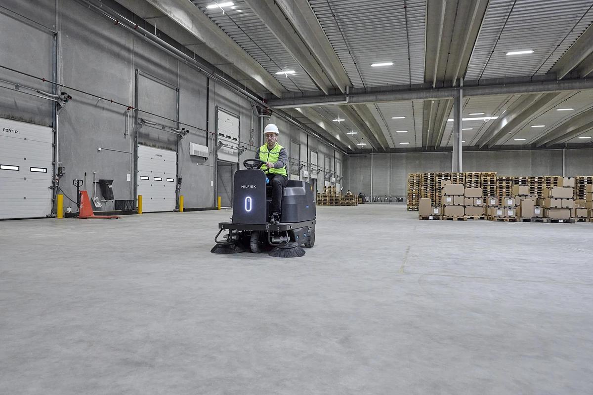 SW3000 LI-ION NA SWEEPER