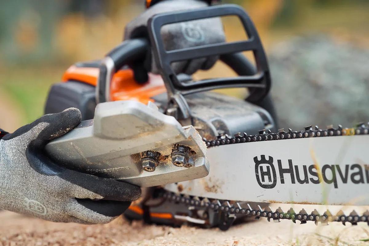 Husqvarna 550i XP® with battery and charger
