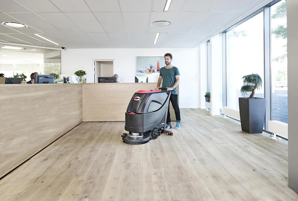 AS5160-US SCRUBBER 20INCH 60L 24V