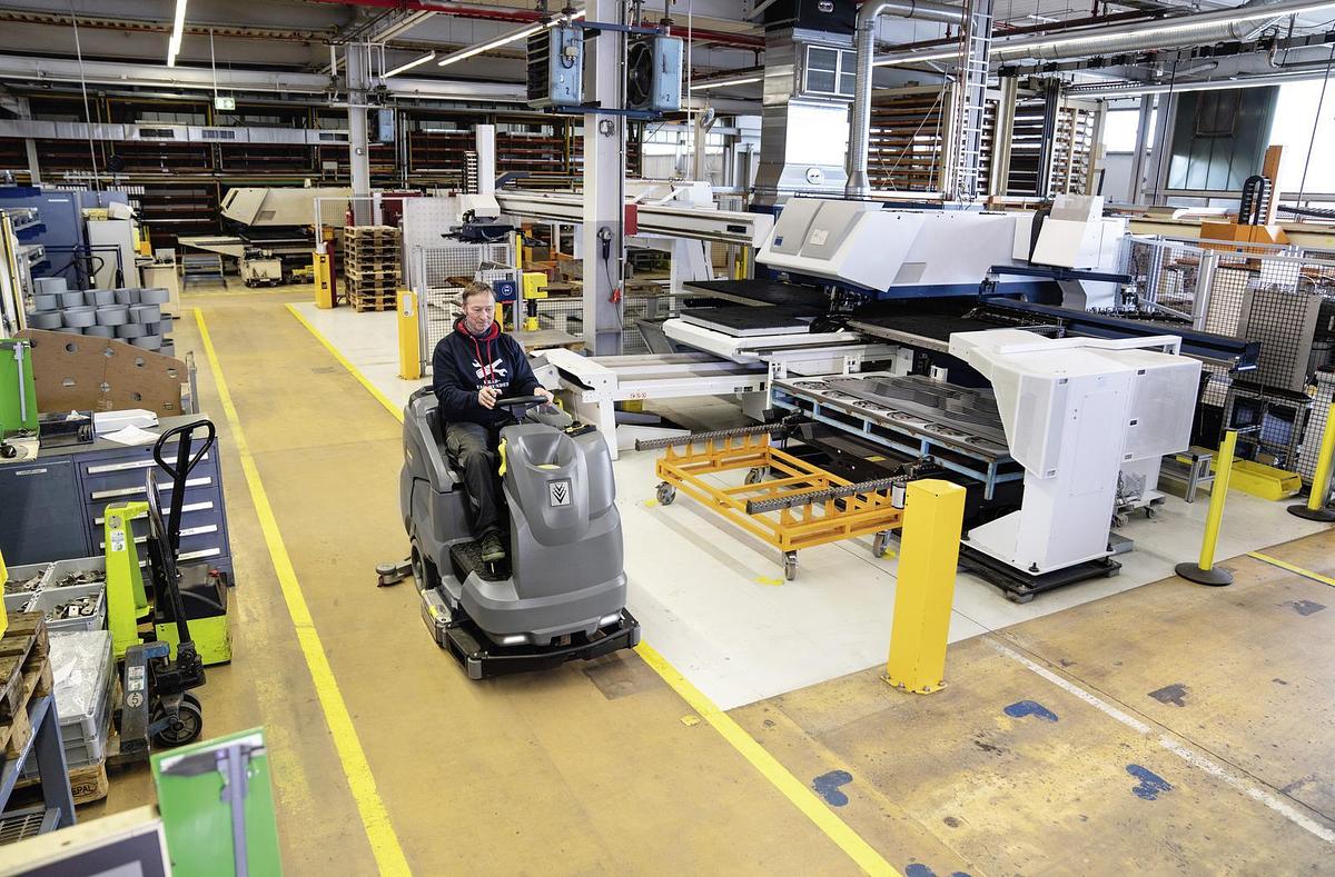 Scrubber dryer B 220 R Bp Pack DOSE+ SB+240Ah Wet+Ri+R85
