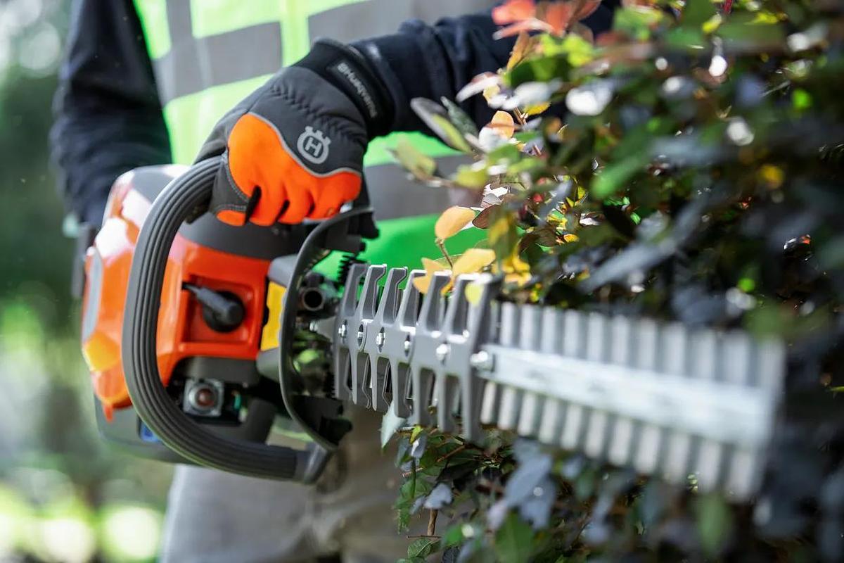 HUSQVARNA 122HD60