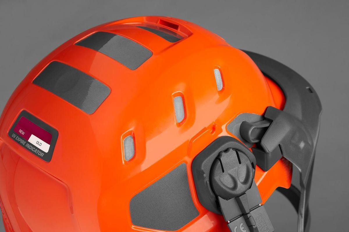 Husqvarna forest helmet, Technical